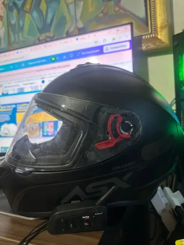 Capacete ASX Motociclista com Intercomunicador para música e etc