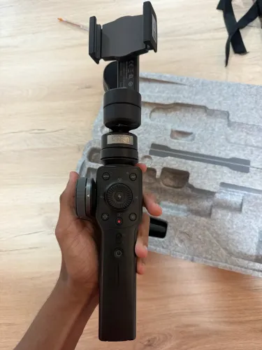 Gimbal Estabilizador - Zhiyun Smooth 4
