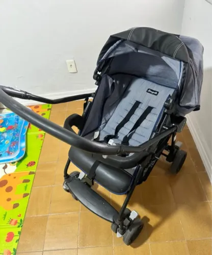 Carrinho de bebê burigoto