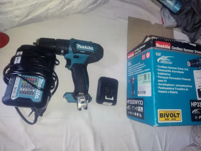 Parafusadeira Makita 12 volts