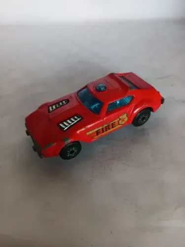 Miniatura matchbox fire chief england 