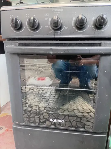 Fogão Itatiaia 4bocas automático, muito bom.
