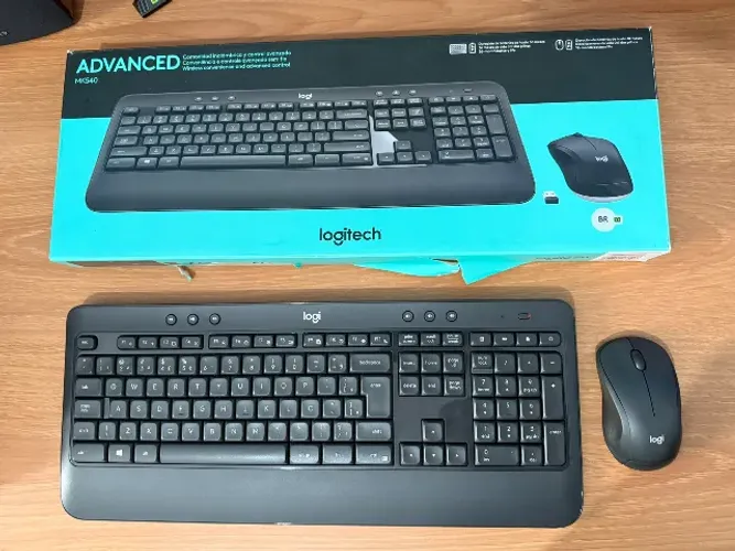Teclado e Mouse Logitech MK540 Advanced Sem Fio Preto