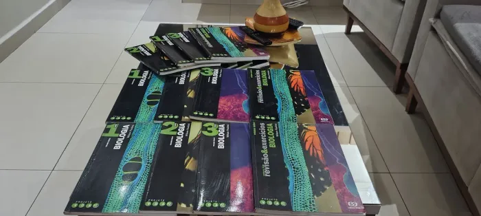 Coleção Projeto Voaz Biologia Completo "valor por coleção"