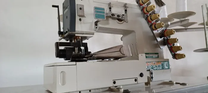 Máquina de Costura Industrial