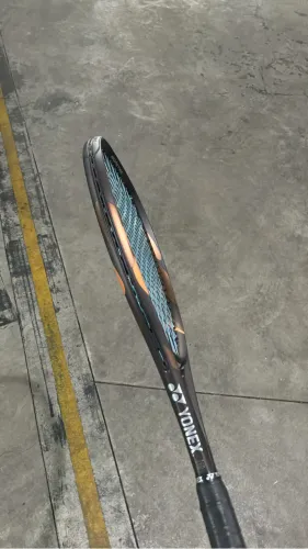 Yonex ezone 100 l3