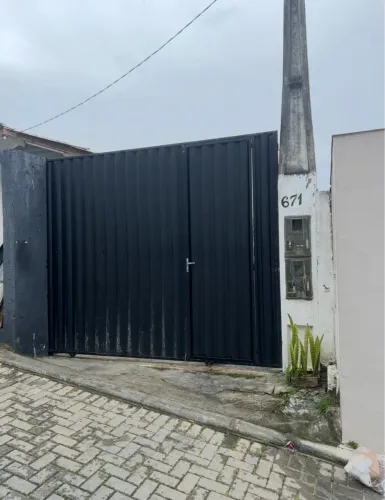 Alugo casa próximo ao Continente Shopping / Fazenda do Max em São José