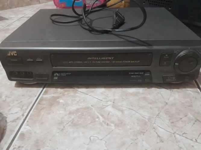 Video cassete com defeito (leia)
