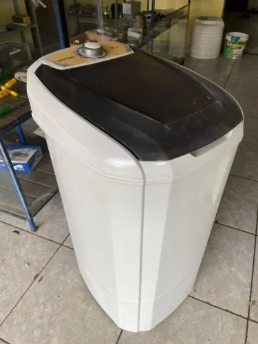 Tanquinho Colormaq 10kg semi-novo com garantia