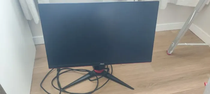 Monitor AOC 24G2/BK (danificado)