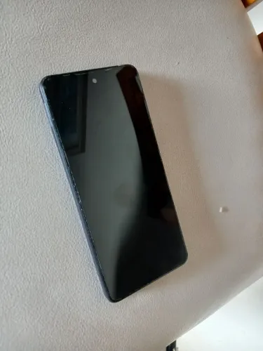 Moto g04s semi-novo com 2 anos de uso