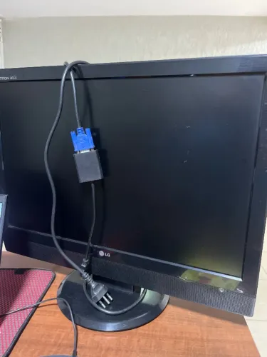 Monitor LG flatron wide 22 ?