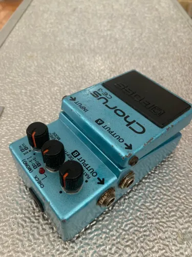 Pedal Boss CE-3 Chorus