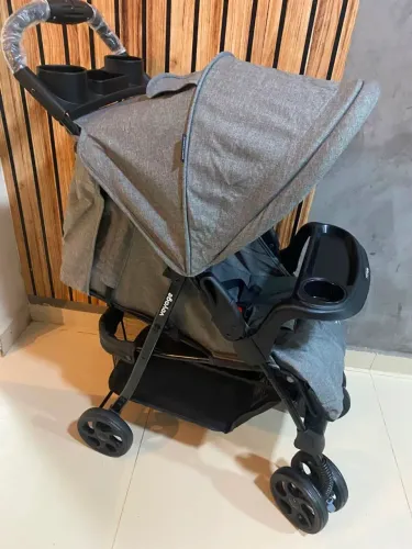 Carrinho De Bebê Reclinável Preto Jobim Até 15kg Voyage Cinza ? SEMI NOVO COMPLETO