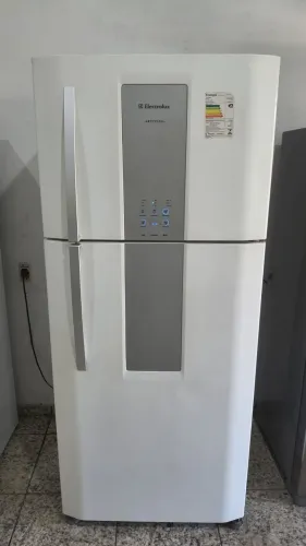 VENDE-SE GELADEIRA ELECTROLUX FROST FREE 110V, 553LITROS