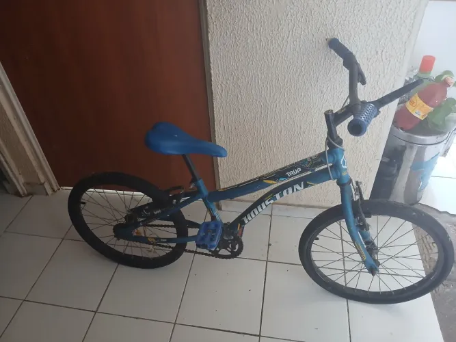 Vendo bicicleta usada para desapegar valor 50 reias 