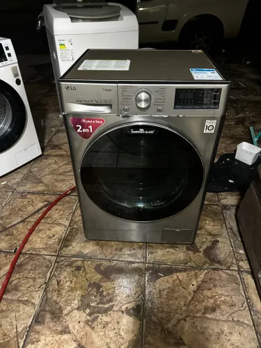 Lava e seca LG 10 kg inox