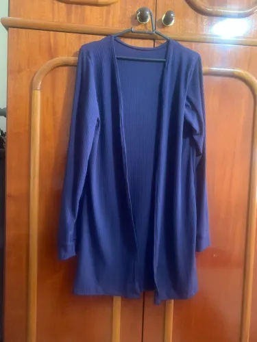 Cardigan tamanho M ( novo) nunca usado