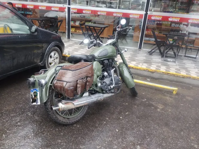 Oportunidade Royal Enfield Classic 500 2022 (com preço de 350)