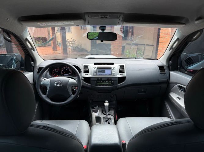 Imagem de Toyota Hilux CD SRV D4-d 4X4 3.0 TDI Diesel AUT 2013