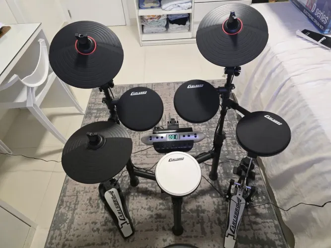 Bateria eletrônica Carlsborg CSD130