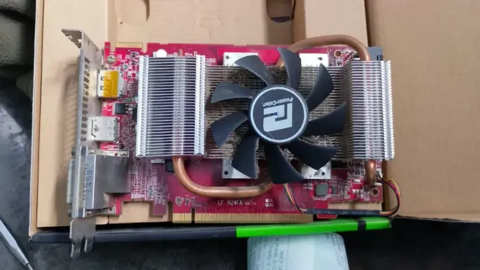 PLACA MÃE E PLACA DE VÍDEO