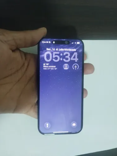 iPhone 16 pro (256Gb) - preto titânio - 1 ano de uso