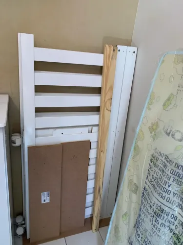 Vende-se Berço americano com colchão