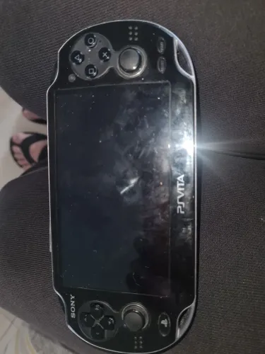 PS VITA COMPLETAMENTE NOVO. USADO NO MAXIMO 5 VEZES