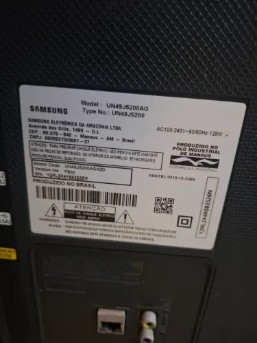 Vendo TV 50 plg ( retirada de peças)