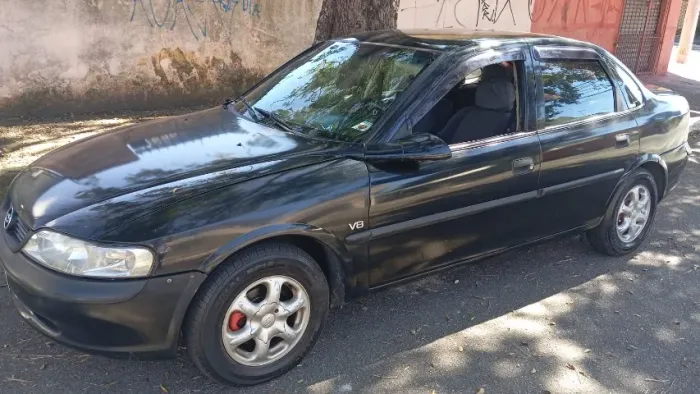 Chevrolet Vectra GL 2.2 / 2.0 MPFI 1999