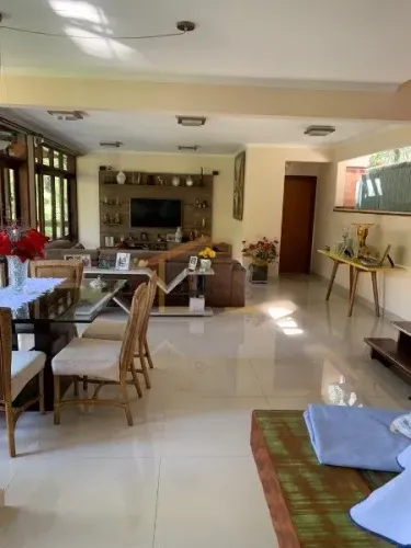 Venda de Casa em Condominio em Mairiporã-SP, bairro Serra Da Cantareira com 253m² Área Con