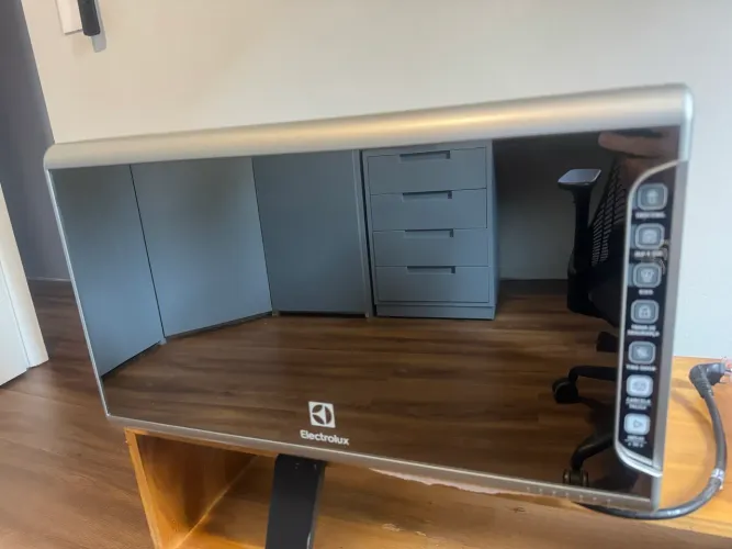 Micro-ondas Electrolux MI41S - 31 litros | 127V