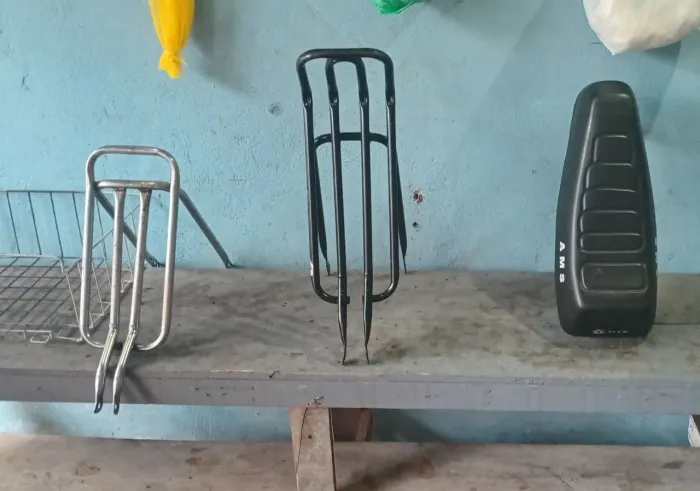 Banco + suportes de bagageira