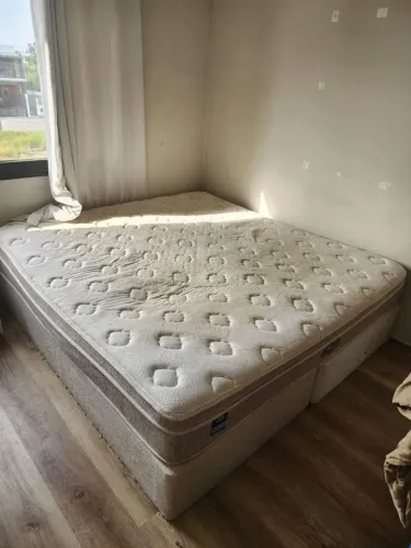 Cama Box King Size - colchão e boxes - para retirada no Campeche (não entrego)