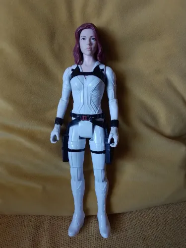 Boneco Filme Viúva Negra 30cm