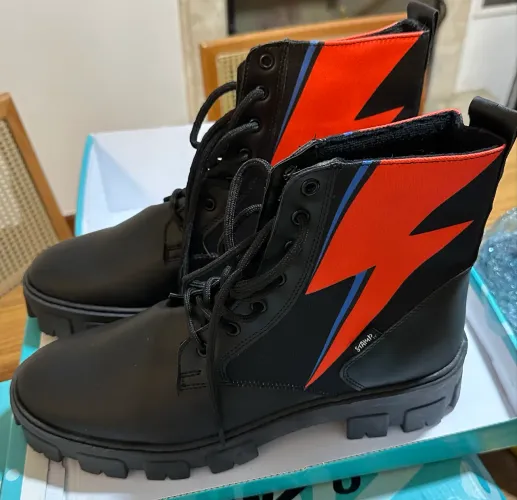 Bota Coturno David Bowie raio masculino tamanho 44