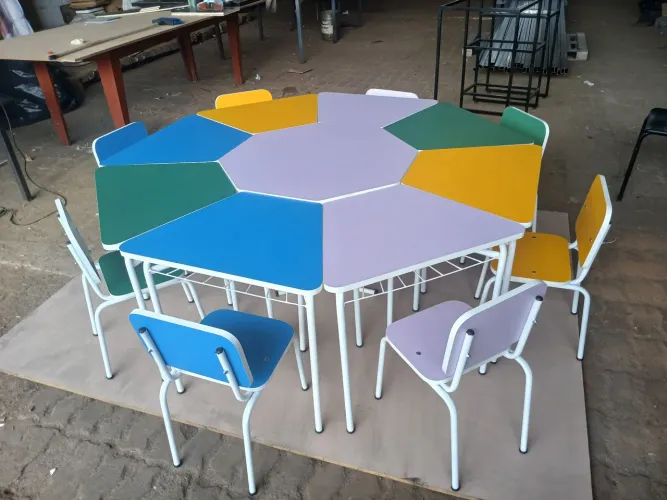 Conj. Escolar,novo,octagonal,producao Manaus. Aceitamos cartão crédito
