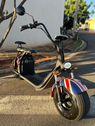 Scooter 2000w moto elétrica / 45km autonomia