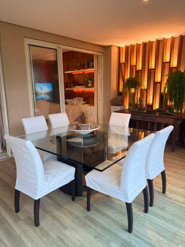 Mesa de Jantar 160x160 com Tampo de Vidro + 6 Cadeiras