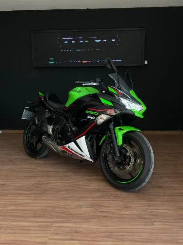 KAWASAKI NINJA 650 VERDE/PRETA