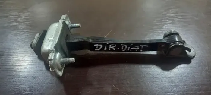 Limitador Porta Dianteira Direita Gm Spin 2017