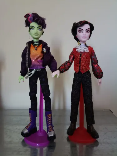 Monster High Kieran Valentine & Spelldon Cauldronello 2- pack