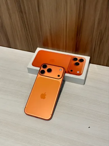 iPhone 17 Pro Max 256 GB - Laranja - Ótimo estado