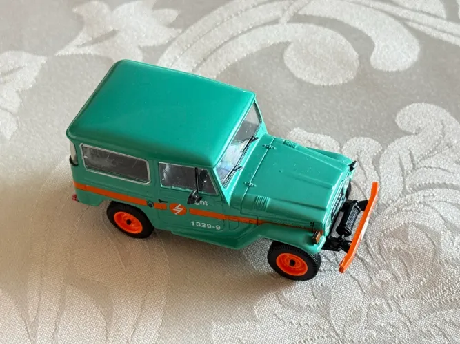 Coleção - Carros de Serviço - Toyota Bandeirante