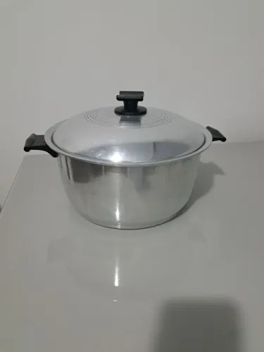 Panela de aço inoxidável 5,5 litros