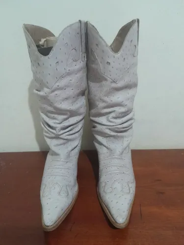 Bota Carmem st original 50 reais