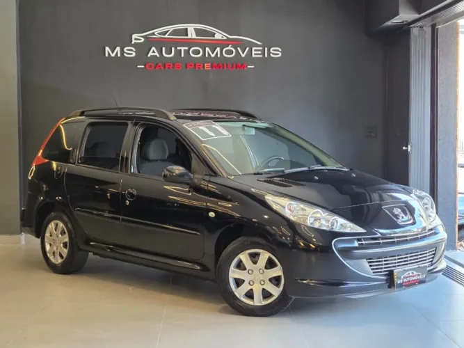 Peugeot 207 SW XR 1.4 Flex 8V 5P 2011