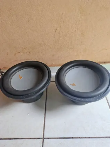 Vendo dois zeta de 900 e uma digital bass 2000