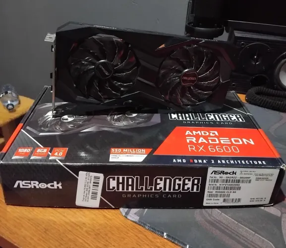 Placa de Video AMD Radeon Rx6600 Asrock Challenger D 8GB PARA TROCA